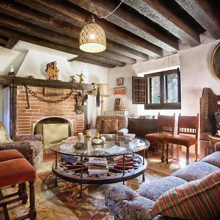 イン Casa Palaciega El Cuartel 4*