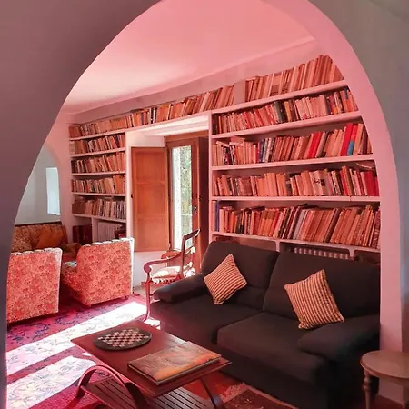 Casa Palaciega El Cuartel Inn