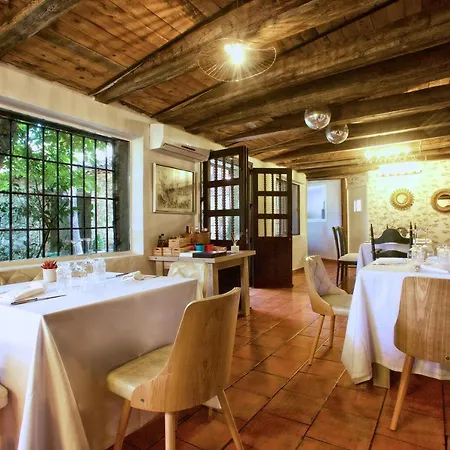 Casa Palaciega El Cuartel イン