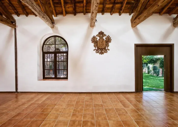 Casa Palaciega El Cuartel 4* 메디나셀리