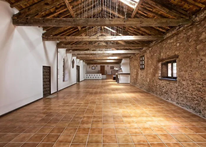 Casa Palaciega El Cuartel 여관 4*